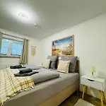 125qm Familiendomizil Mit Grosser Terasse Am Inklusive Parkplatz Апартаменты *